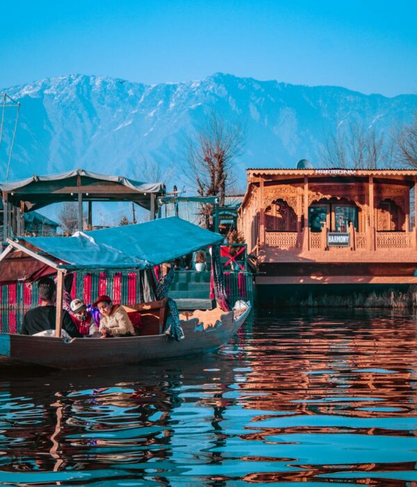 Srinagar Dal Lake Tour