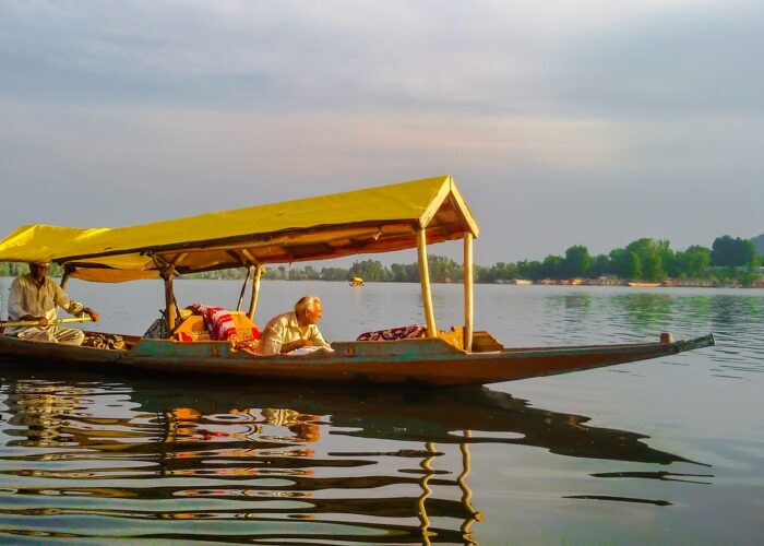 Dal Lake sightseeing tour